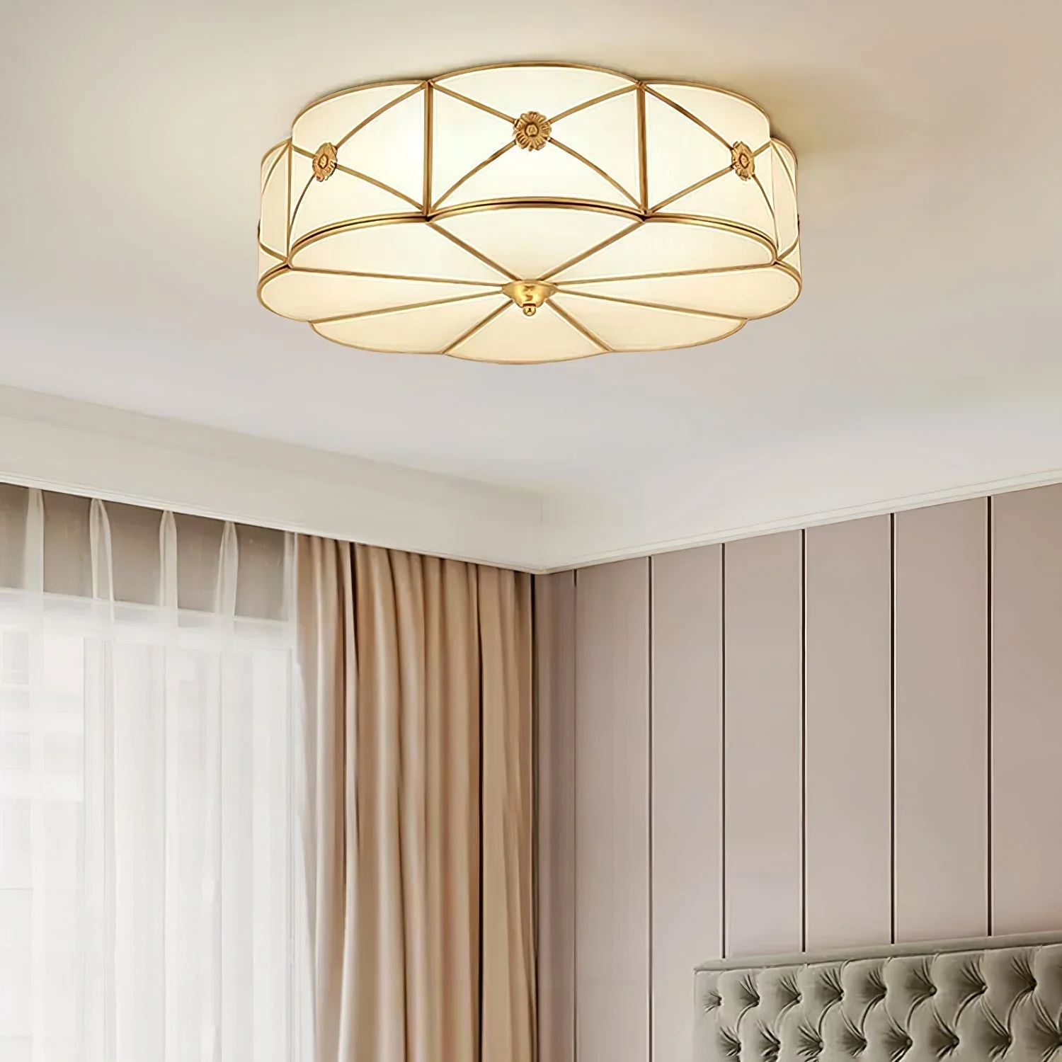 Solara Ceiling Lamp Brass Scalloped Frosted Classic - Image 23
