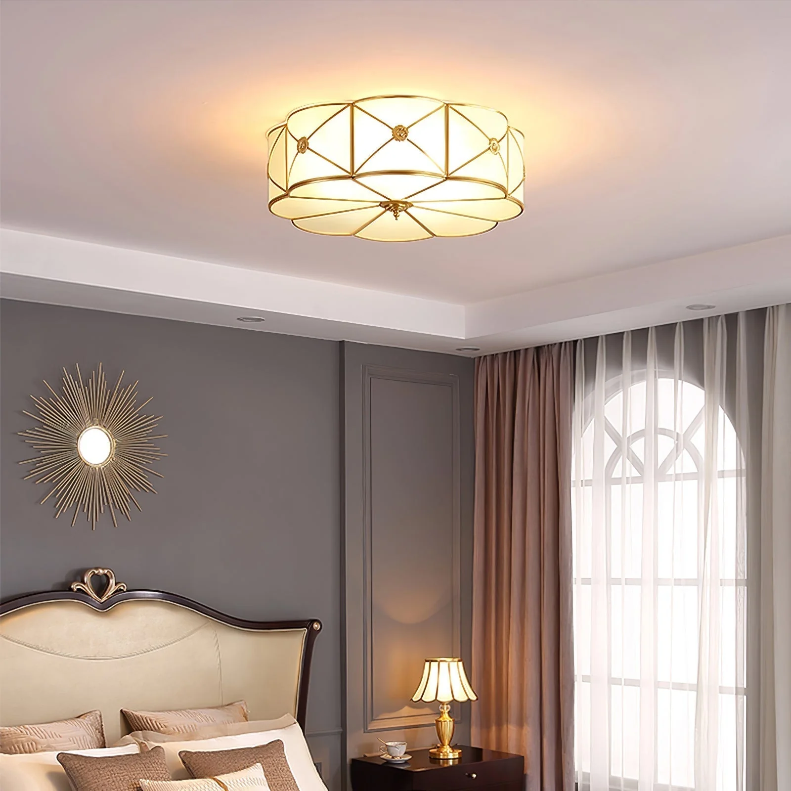 Solara Ceiling Lamp Brass Scalloped Frosted Classic - Image 27
