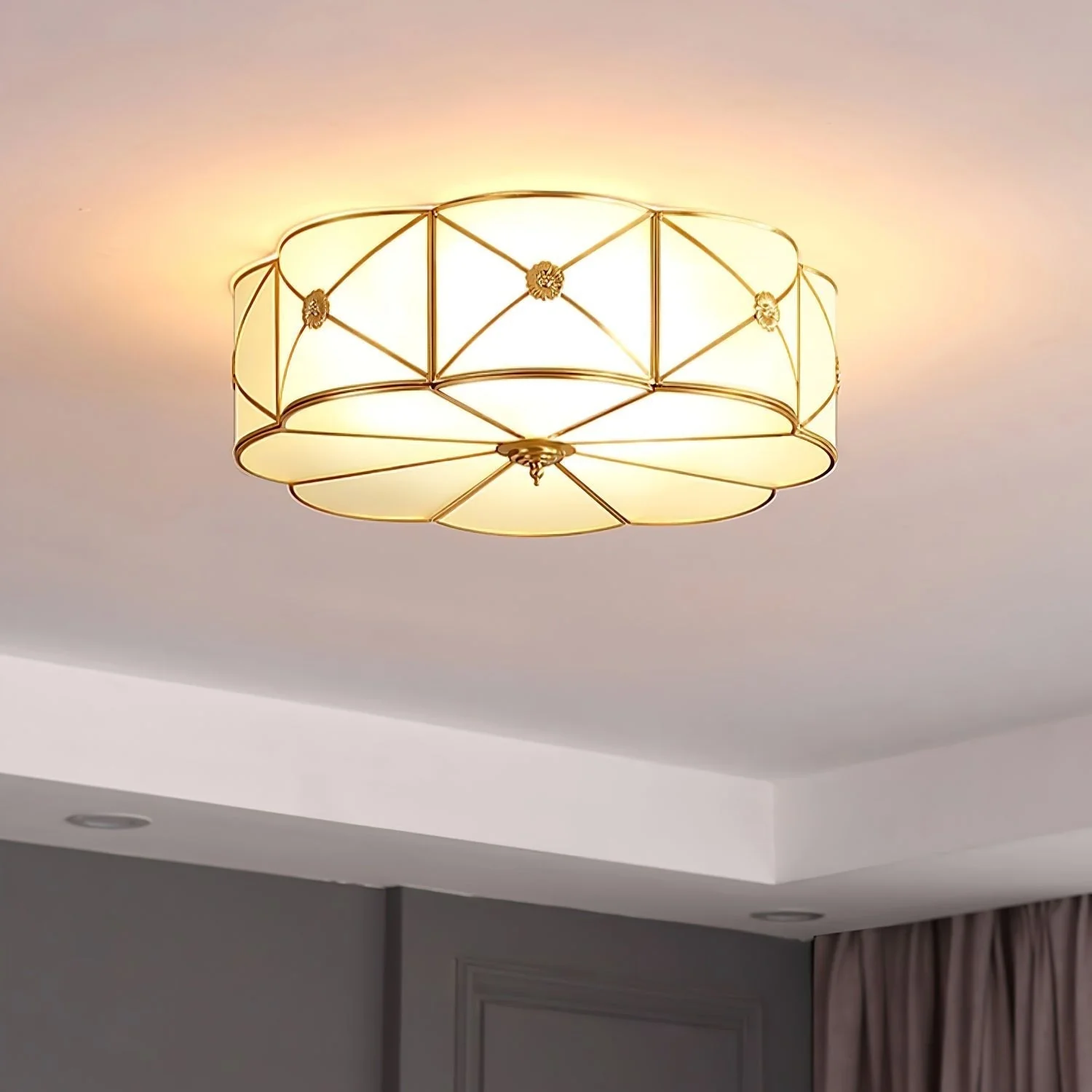 Solara Ceiling Lamp Brass Scalloped Frosted Classic - Image 43