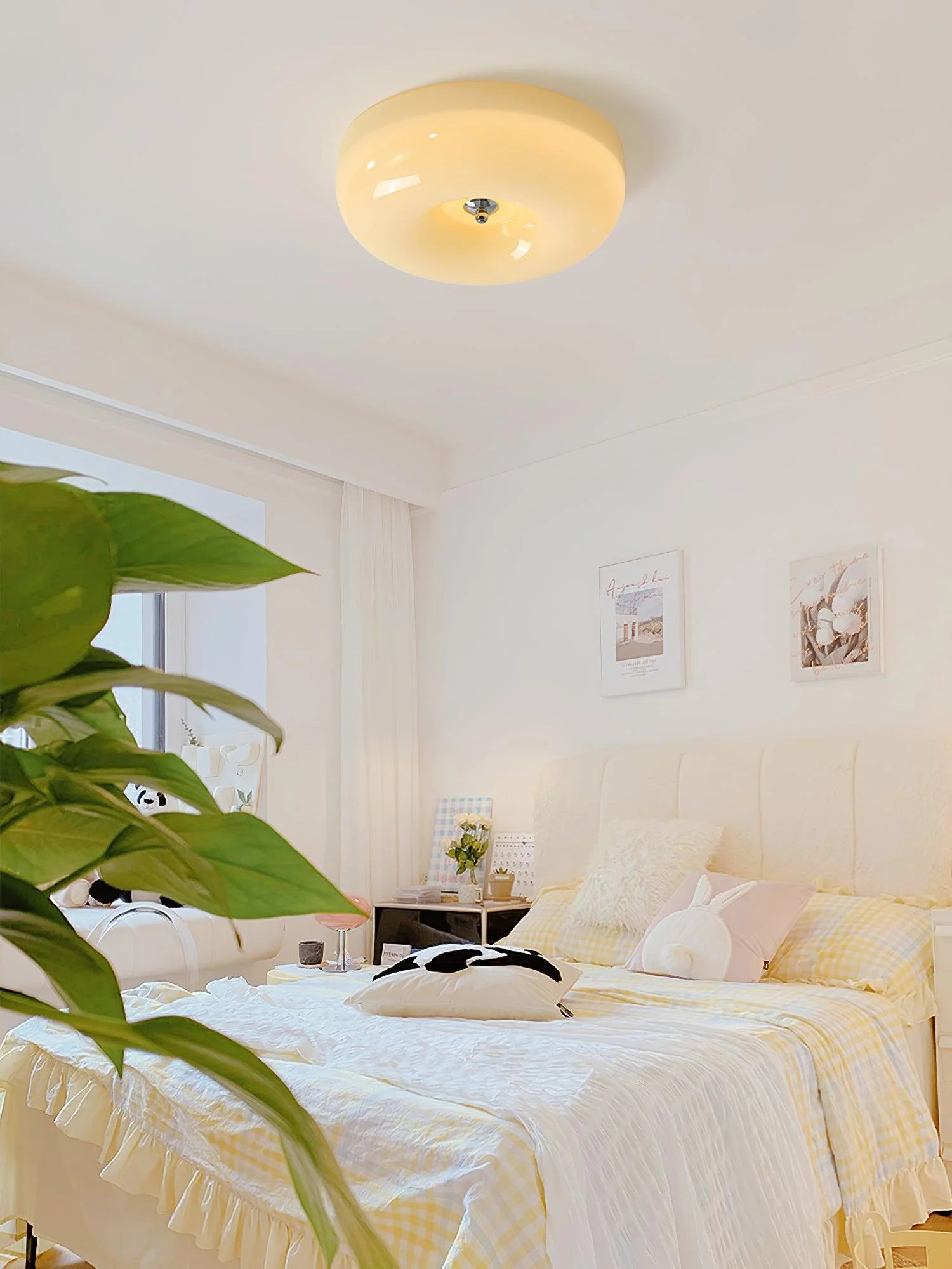 Solara Chandelier Cream Pudding with Blown Glass - Image 34