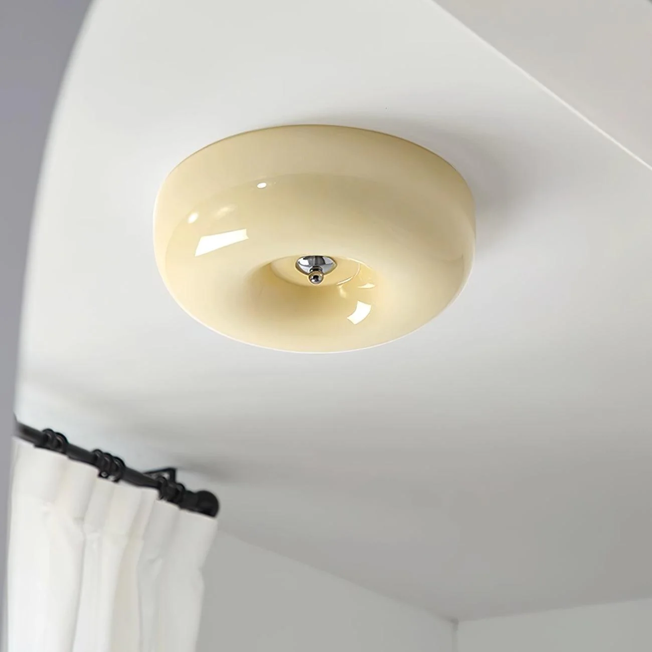 Solara Chandelier Cream Pudding with Blown Glass - Image 53