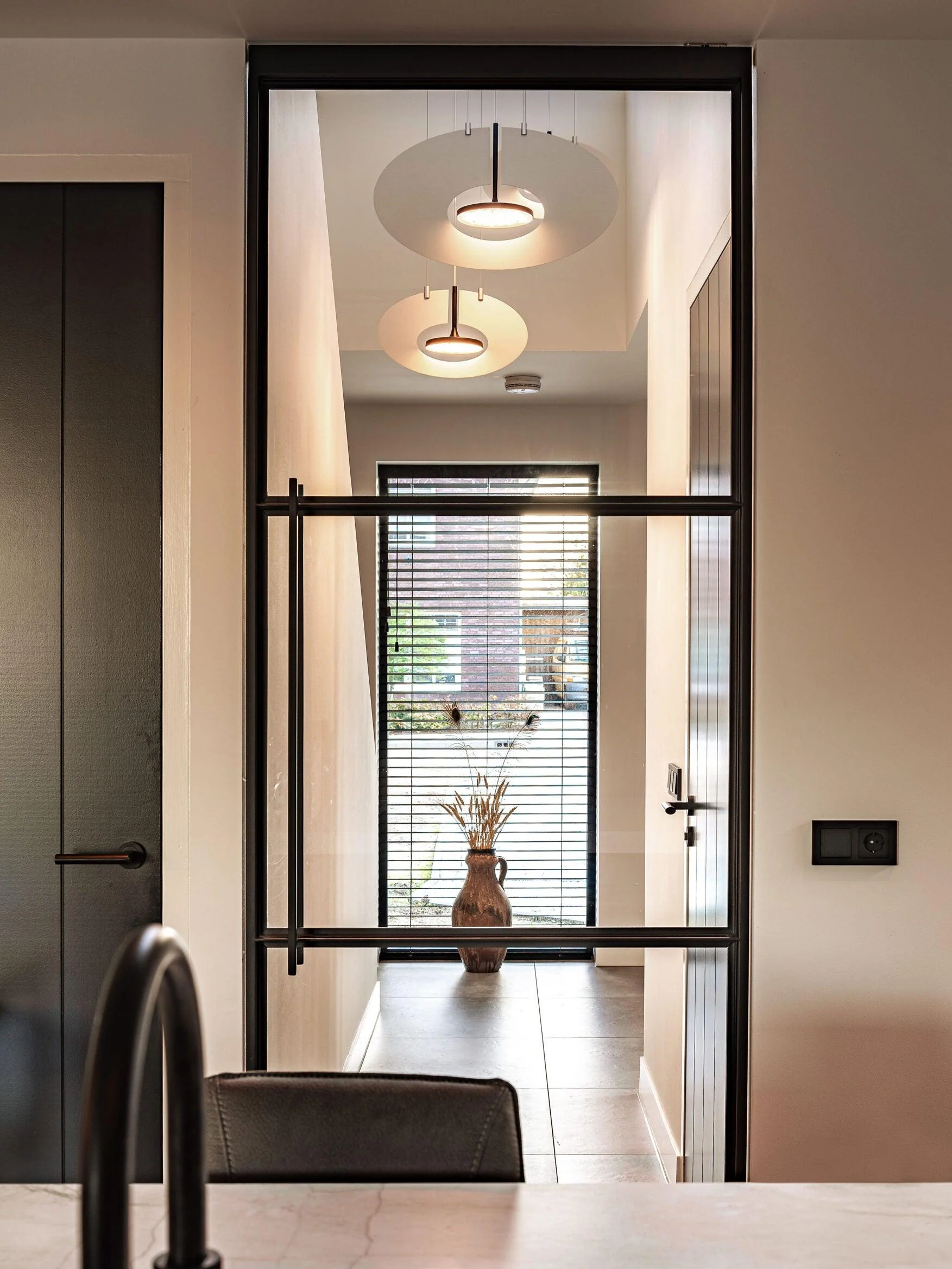 Solara Pendant Lamp Oval Ring Geometric - Image 9