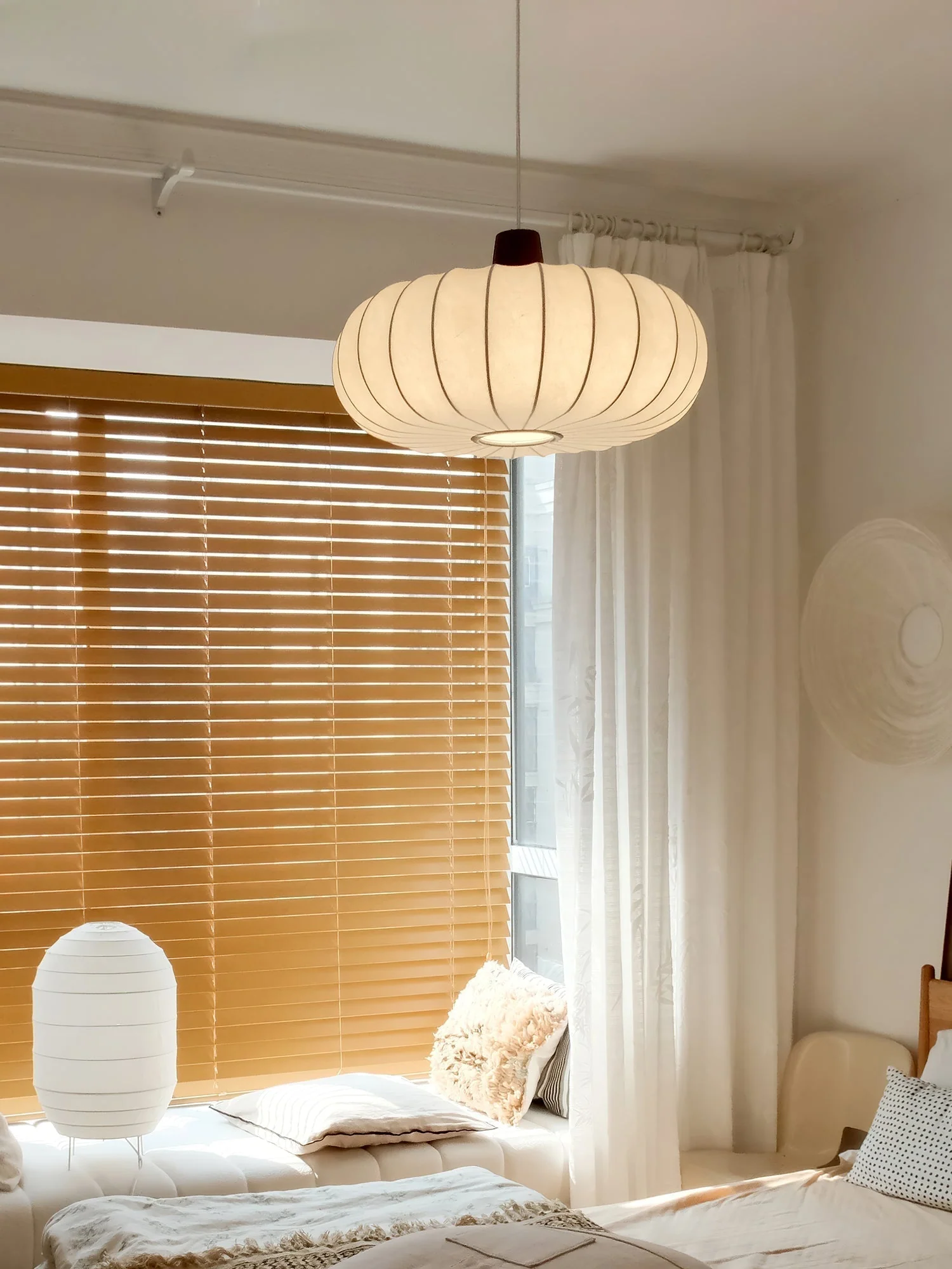 Solice Silk Wood Retro Pendant Light - Image 11