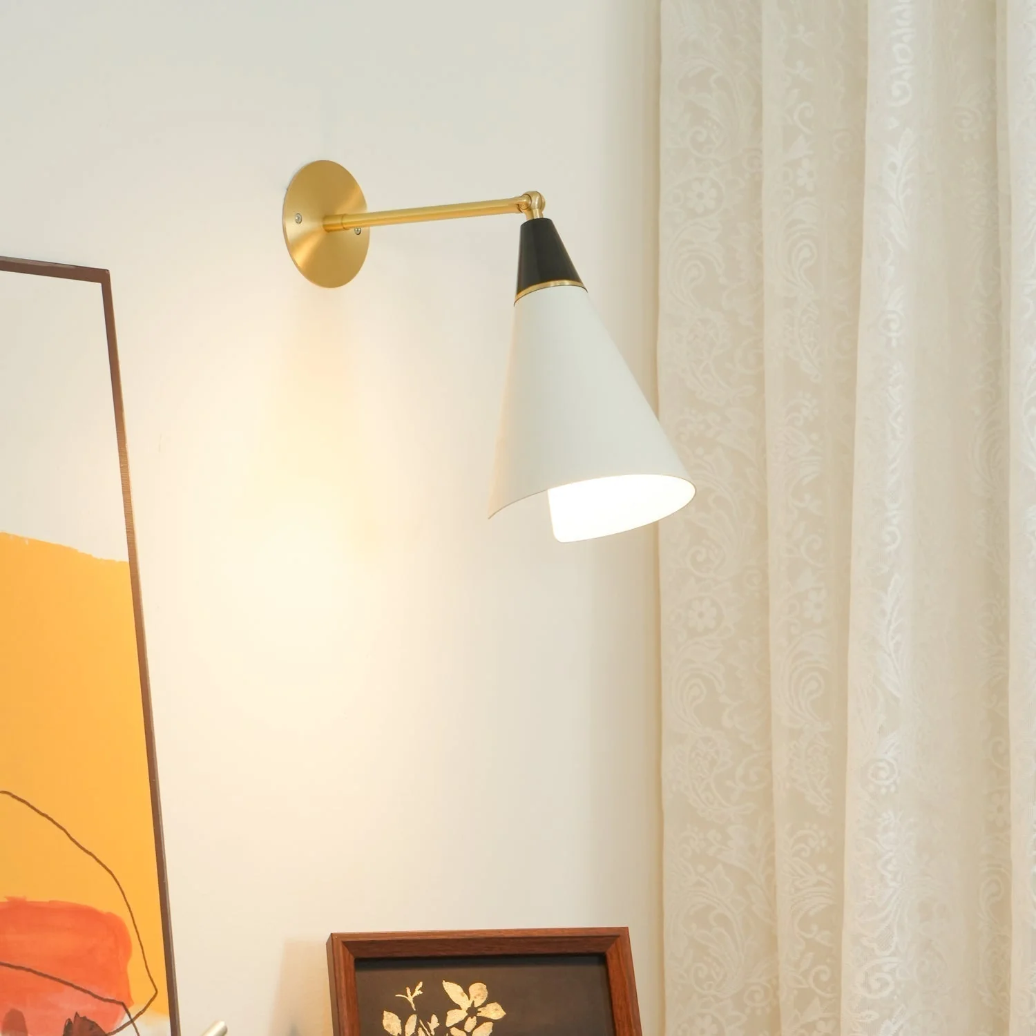 Sorrowful Modern Minimalist Brass Wall Lamp - Image 22