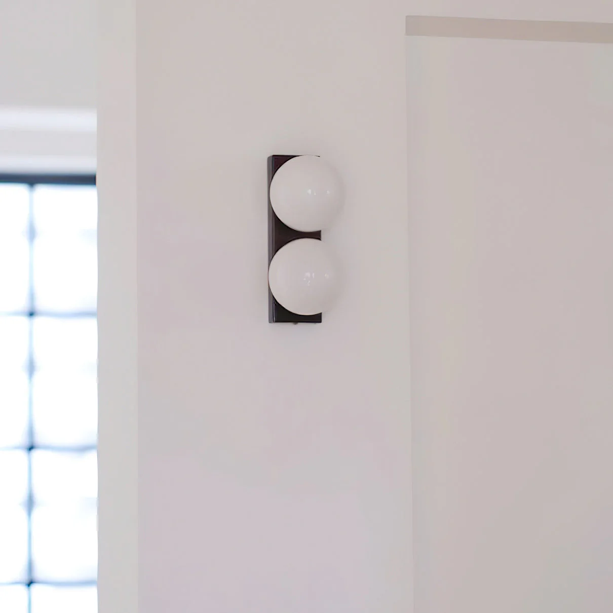 Sprite Contemporary Glass Wall Light - Image 9