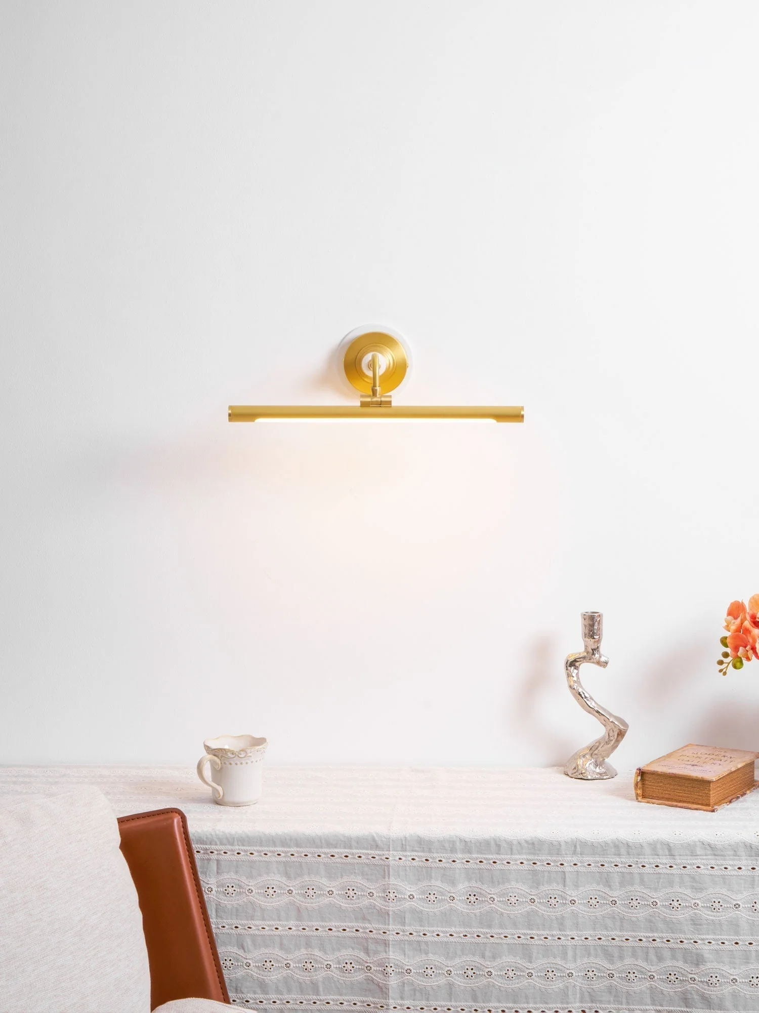Stellar Elegance Art Linear Wall Light - Image 28