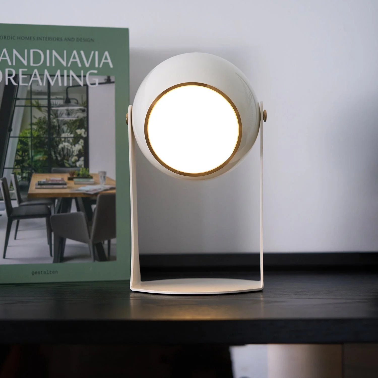 Svejk Modern Table Lamp - Image 3