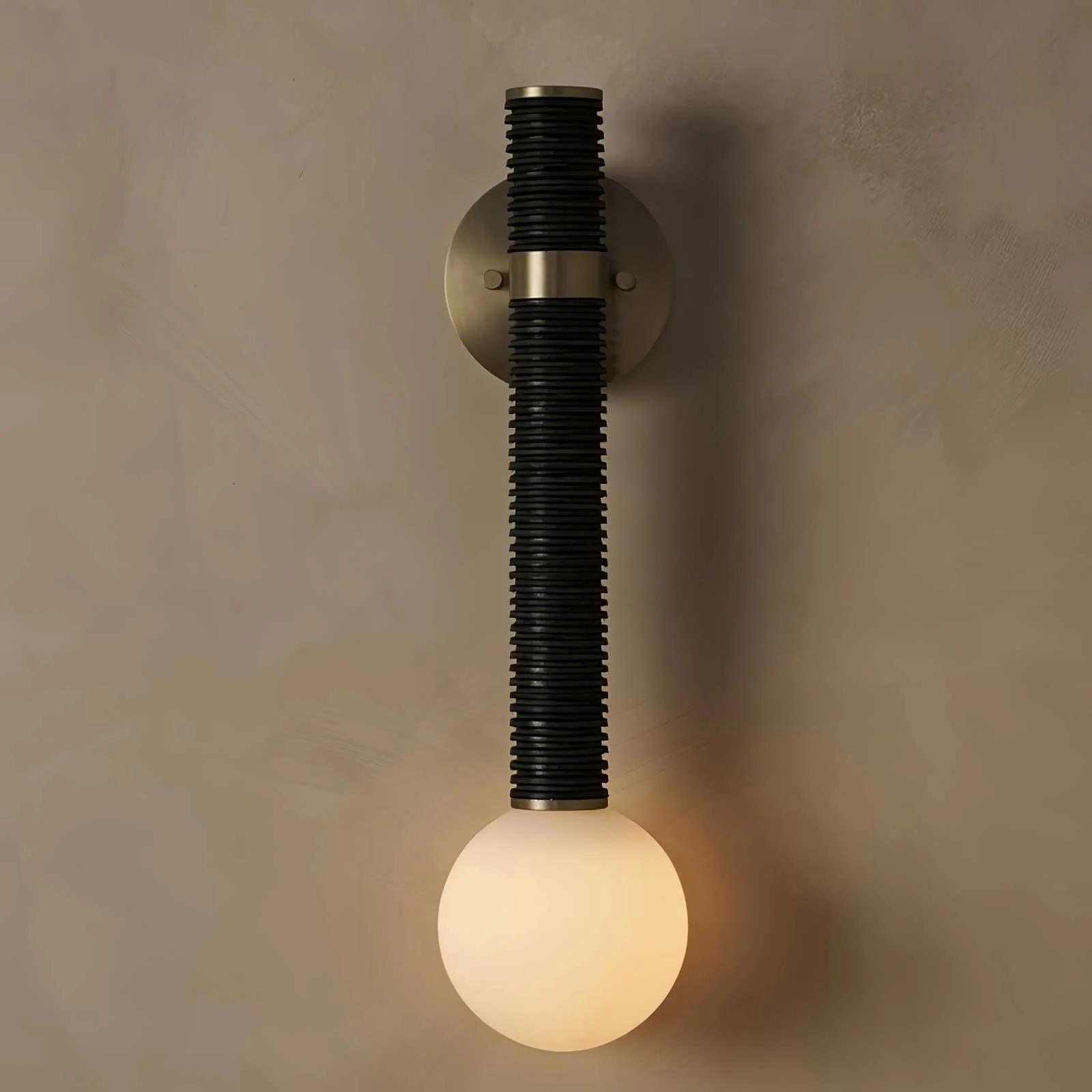 Sylvia Minimalist Wall Lamp - Image 17