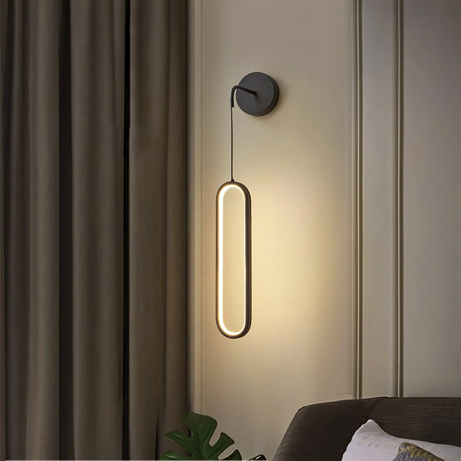 Thomas Minimalist Wall Lamp - Image 14