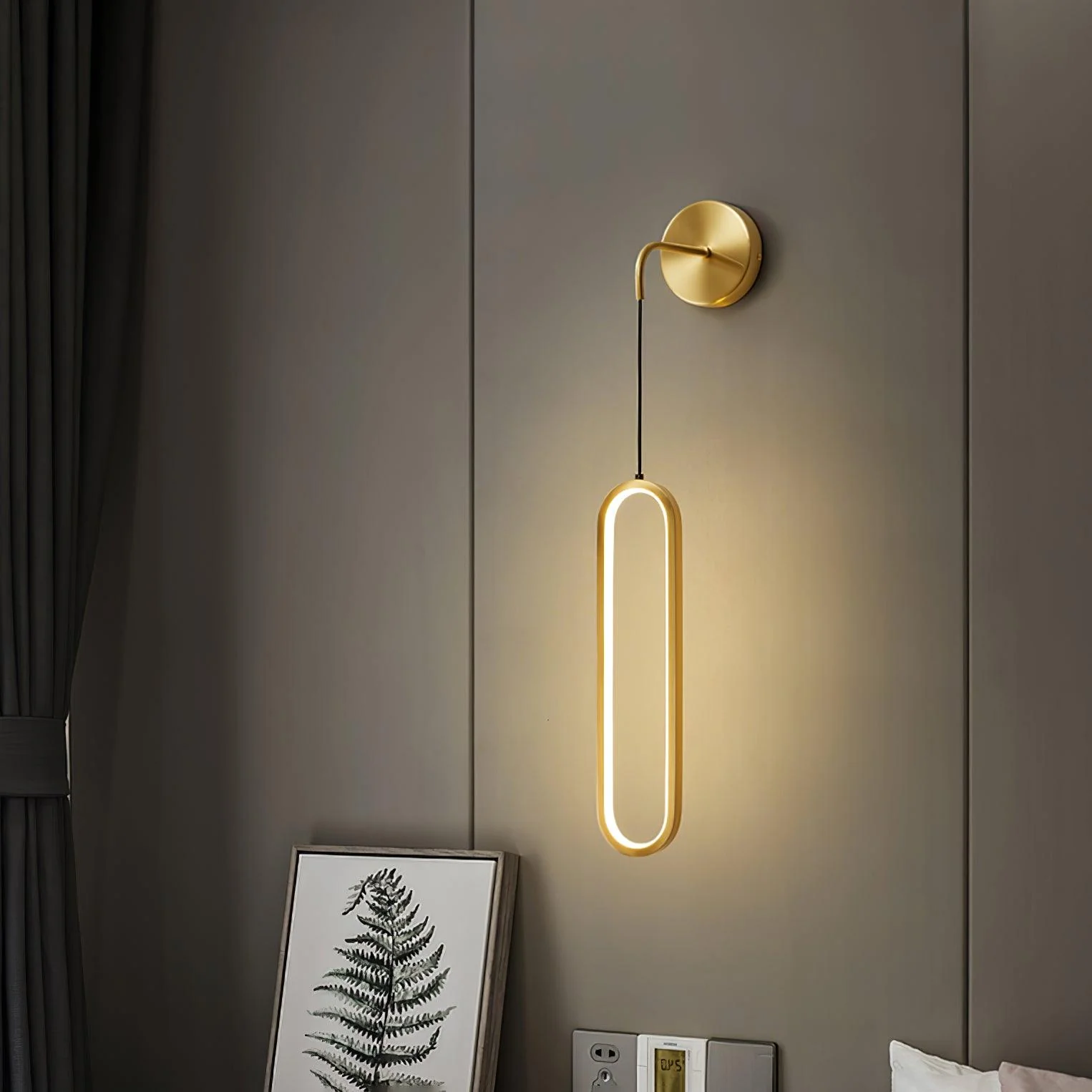 Thomas Minimalist Wall Lamp - Image 4