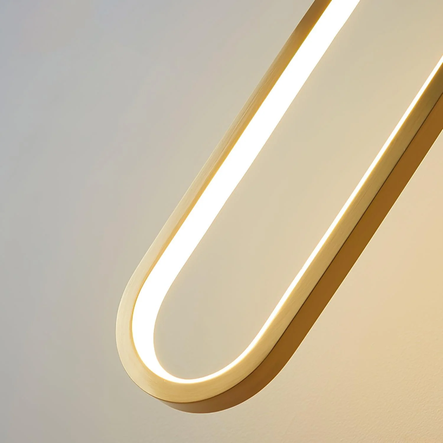 Thomas Minimalist Wall Lamp - Image 6