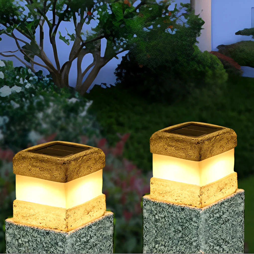 Thunder Sleek Square Solar Resin  Garden Lamp