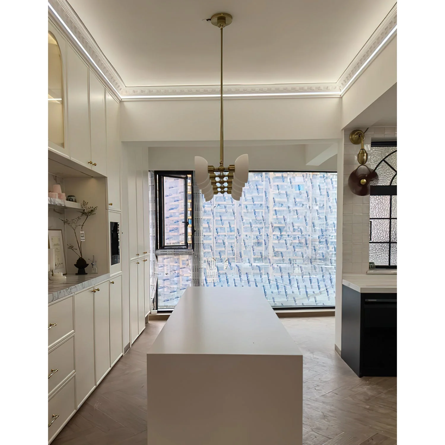 Trapeze Contemporary Glass Chandelier - Image 10