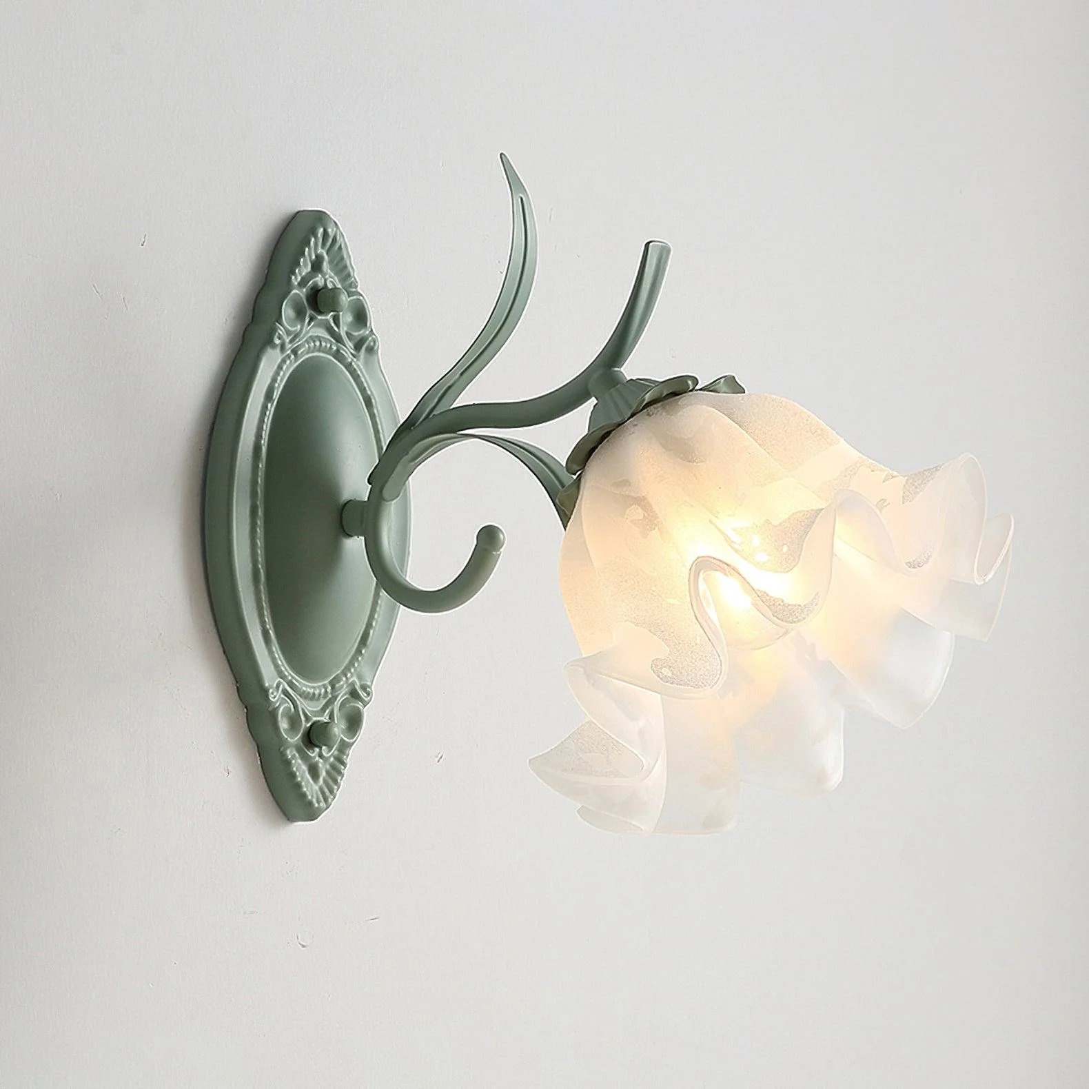 Travis Premium Nordic Art Flared Glass Wall Light - Image 3
