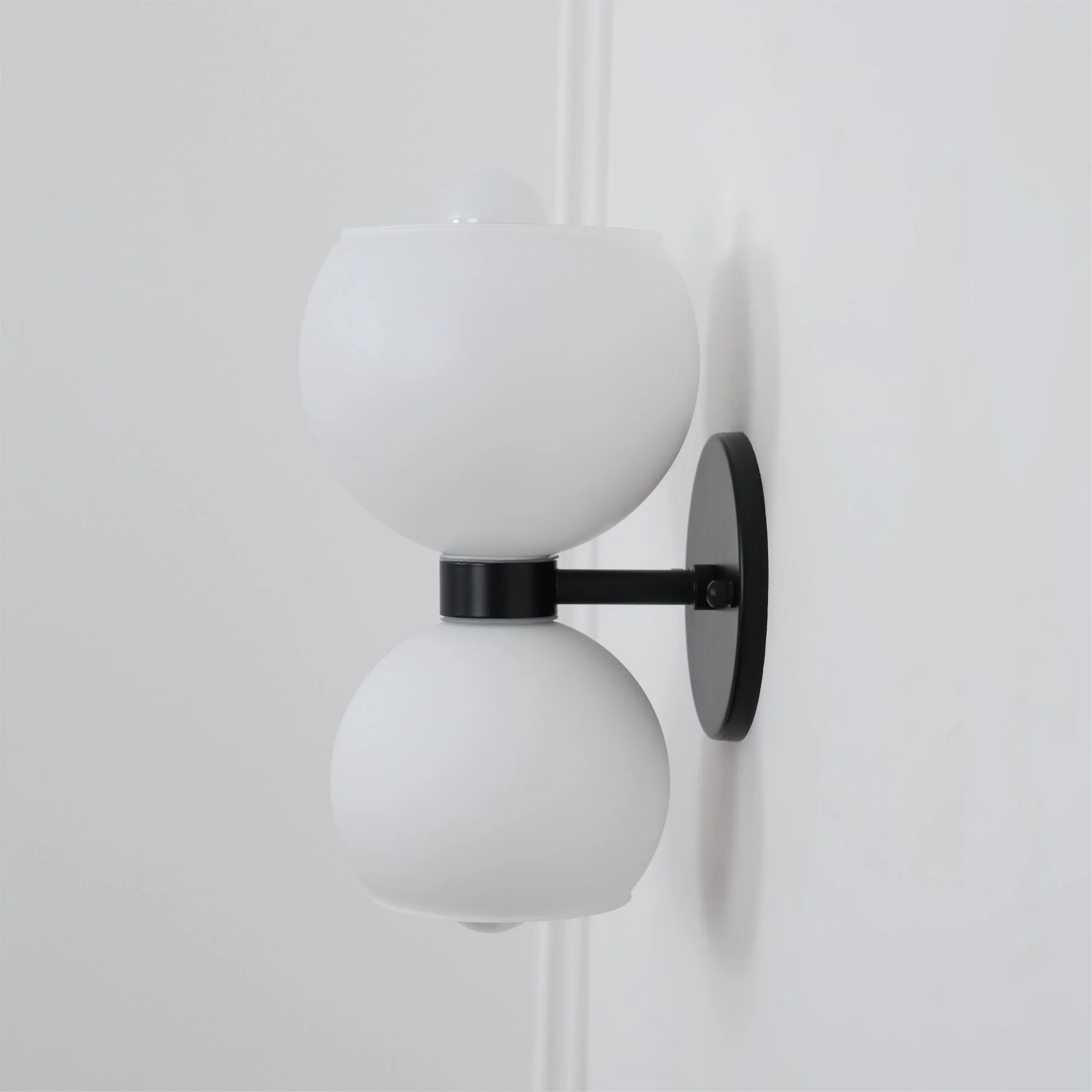 Umarion Round Pearl Glass Sconce Wall lamp - Image 33