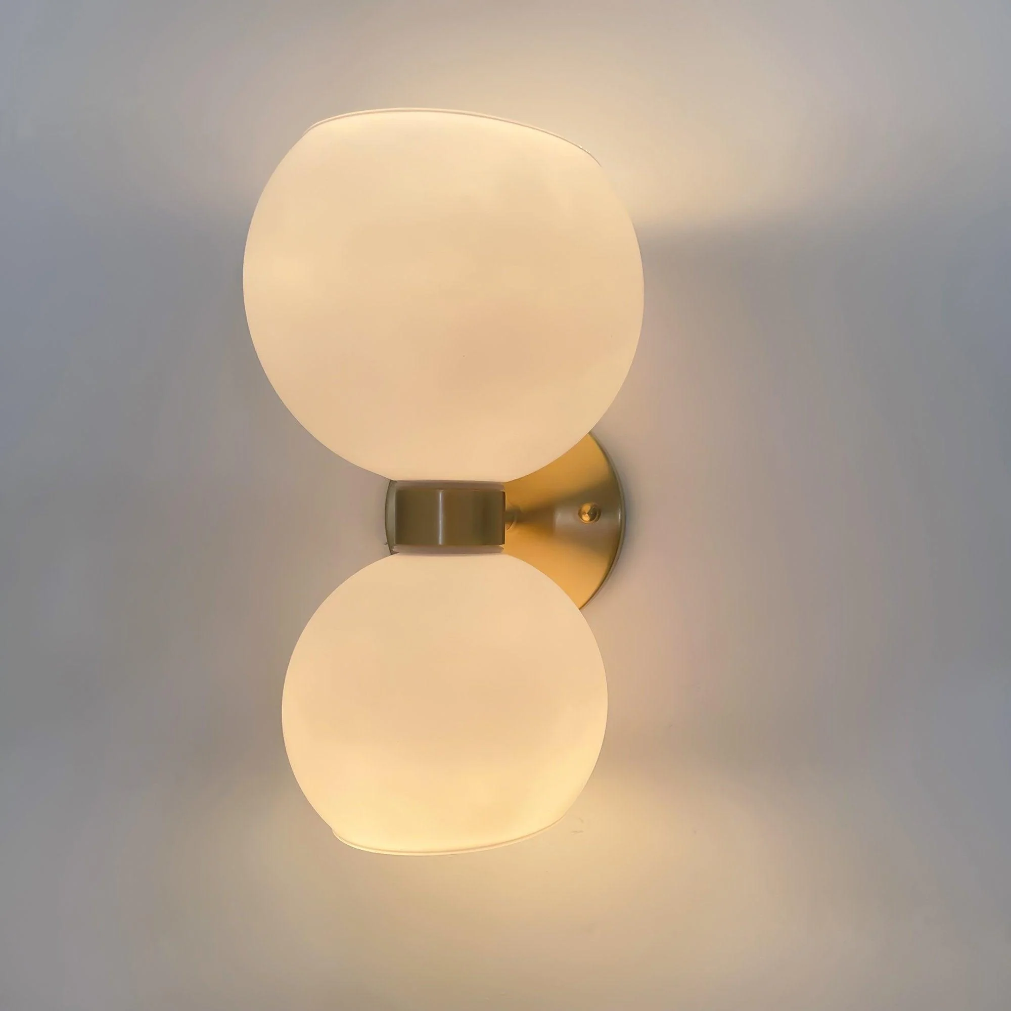 Umarion Round Pearl Glass Sconce Wall lamp - Image 4