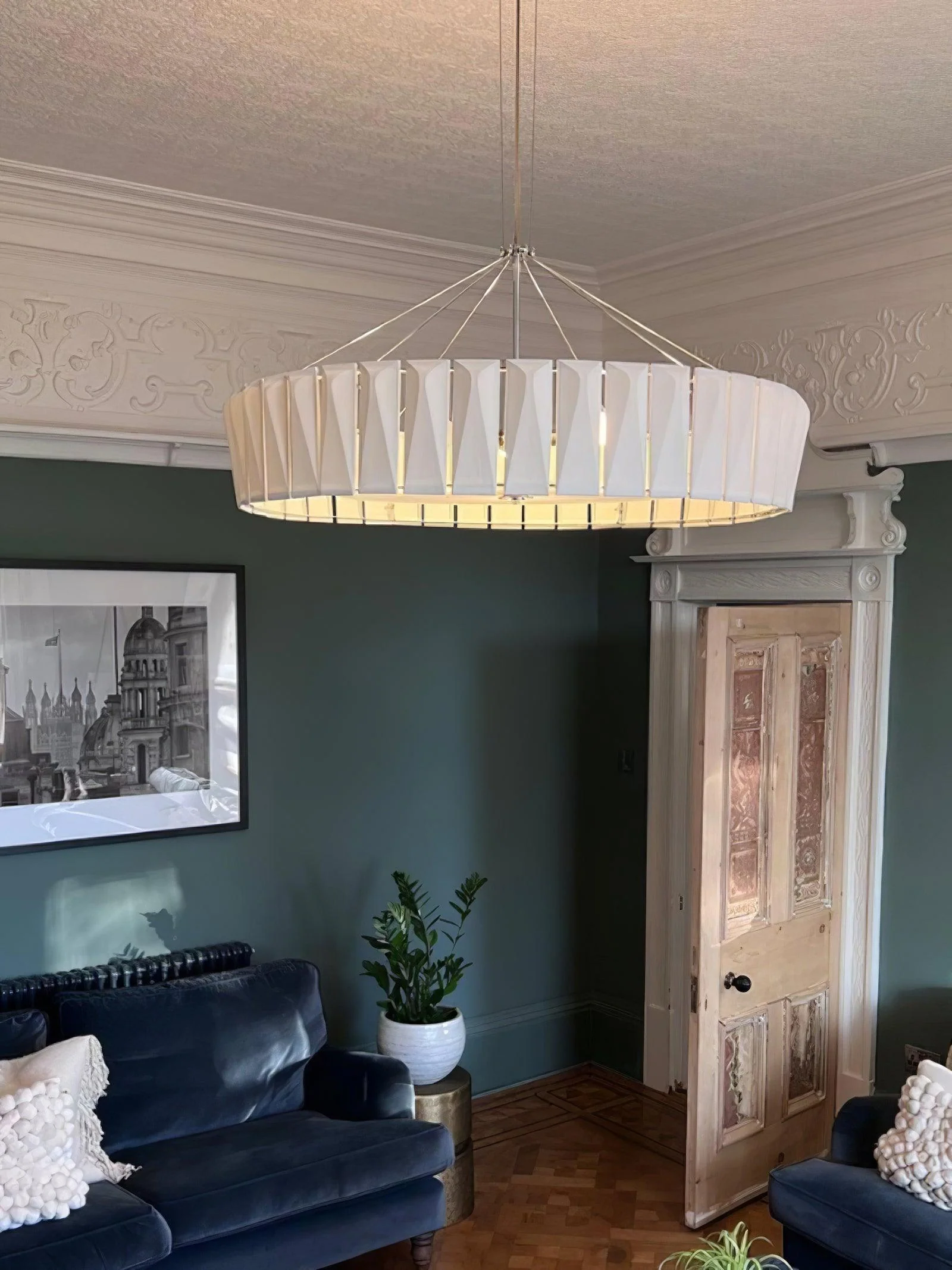 Vaeliora Ribbed Ceramic Pendant Light - Image 11