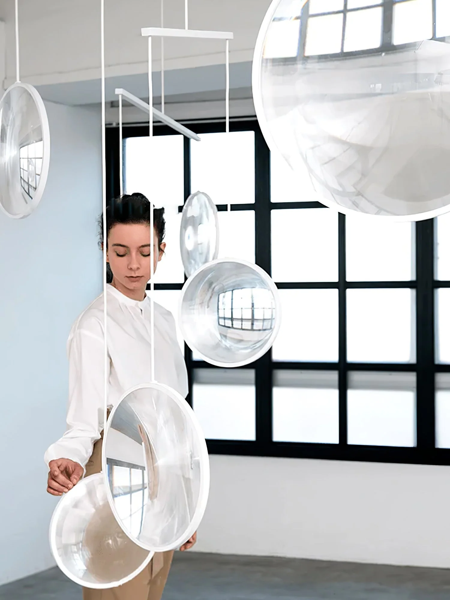 Veloria Glass Artistic Pendant Lamp - Image 32