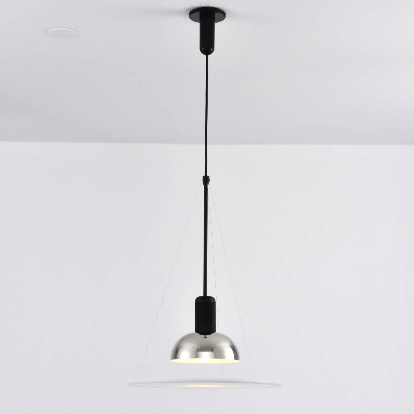 Vero Flying Saucer Pendant Light - Image 30