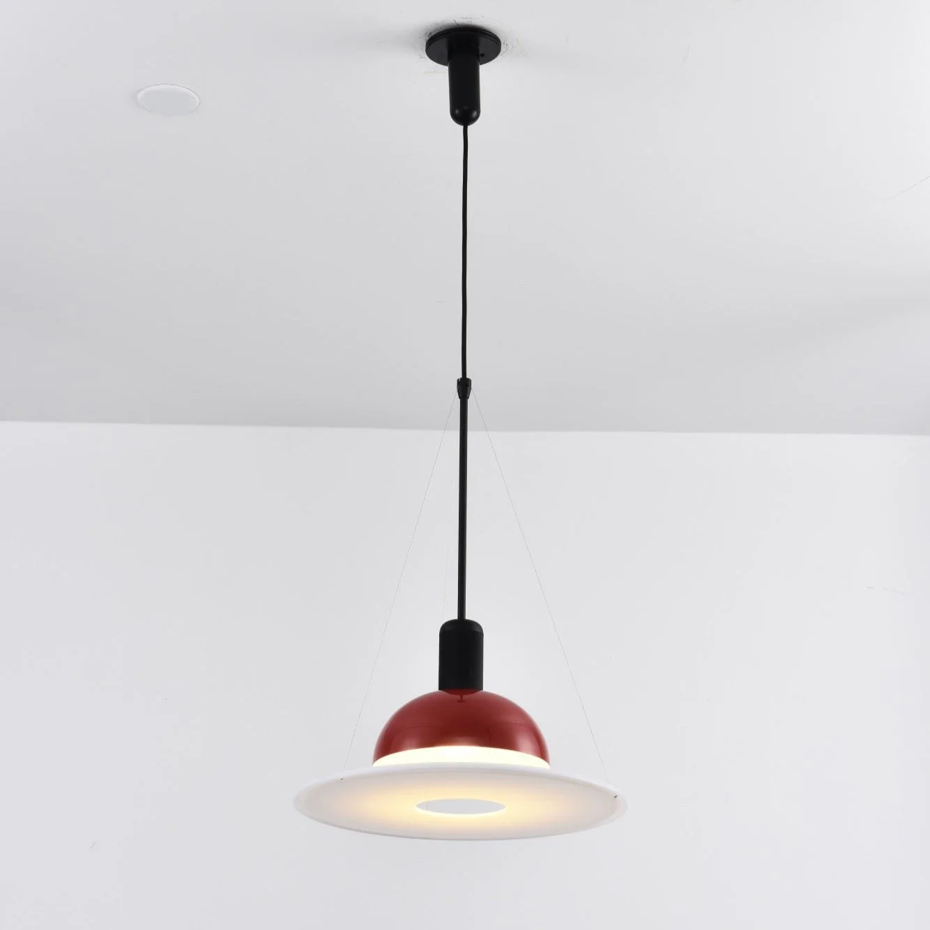 Vero Flying Saucer Pendant Light - Image 36