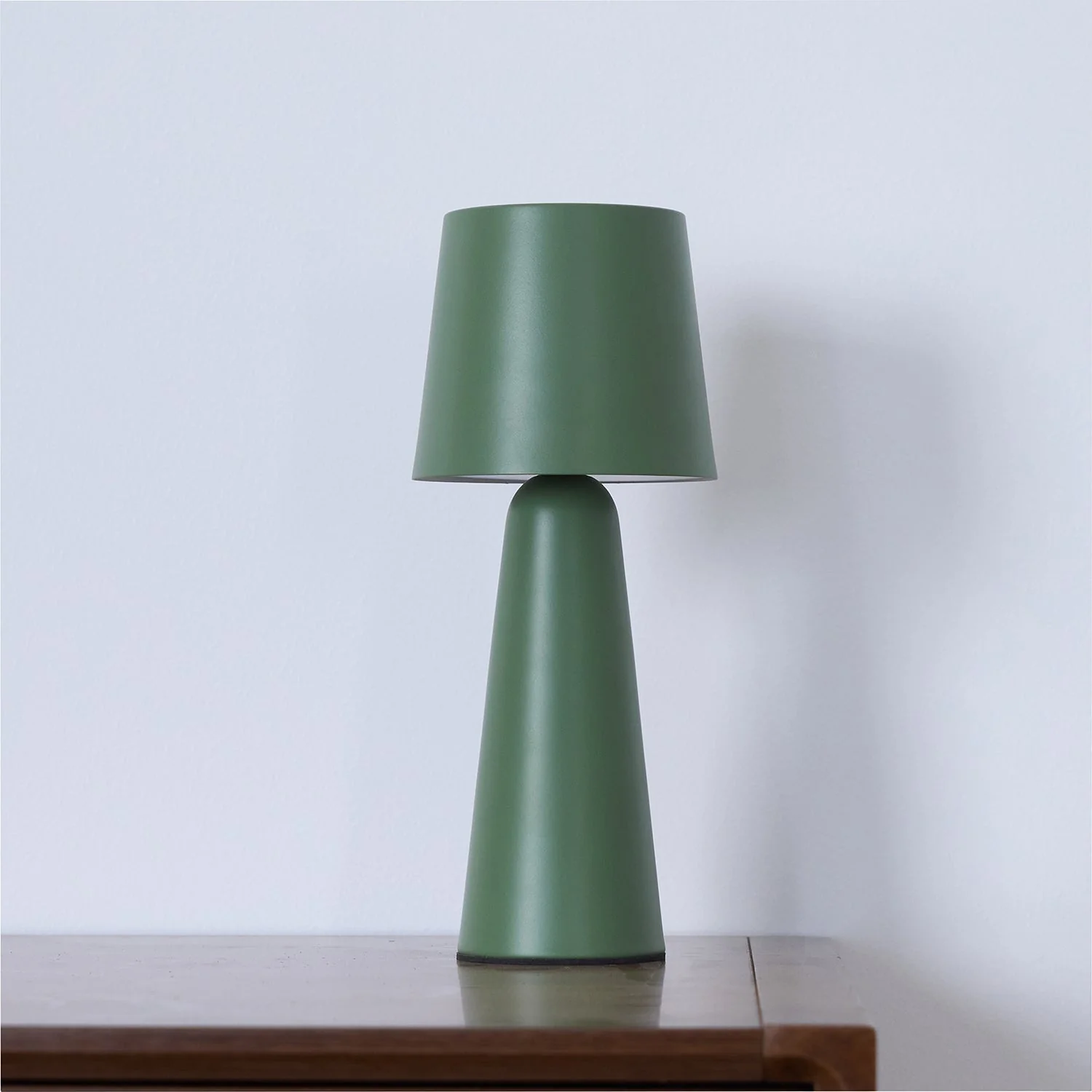 Villeroy Modern Table Lamp - Image 18