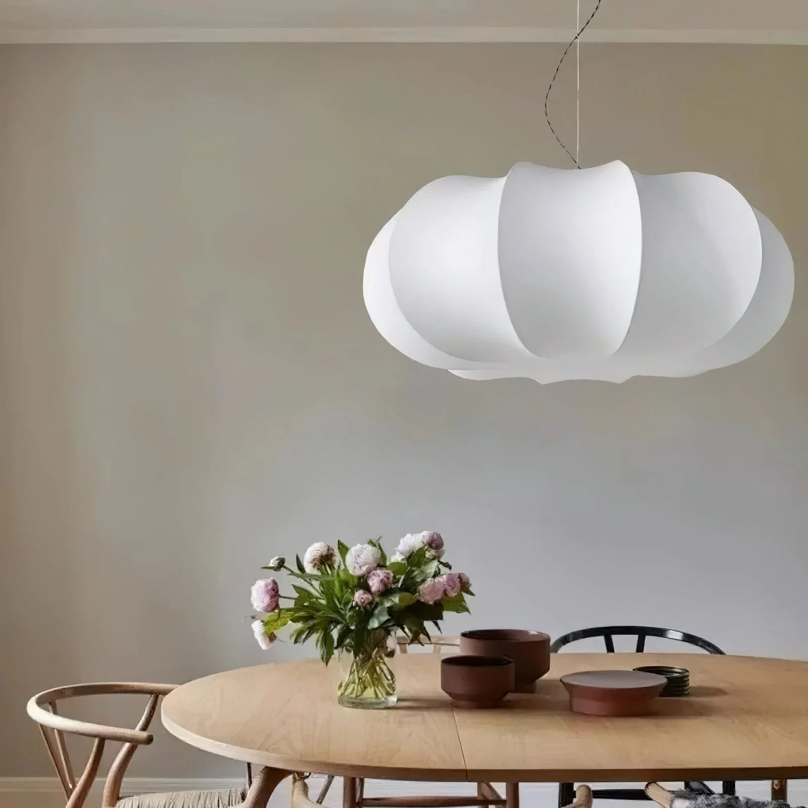 Vioren Silk Traditional Pendant Lamp - Image 14