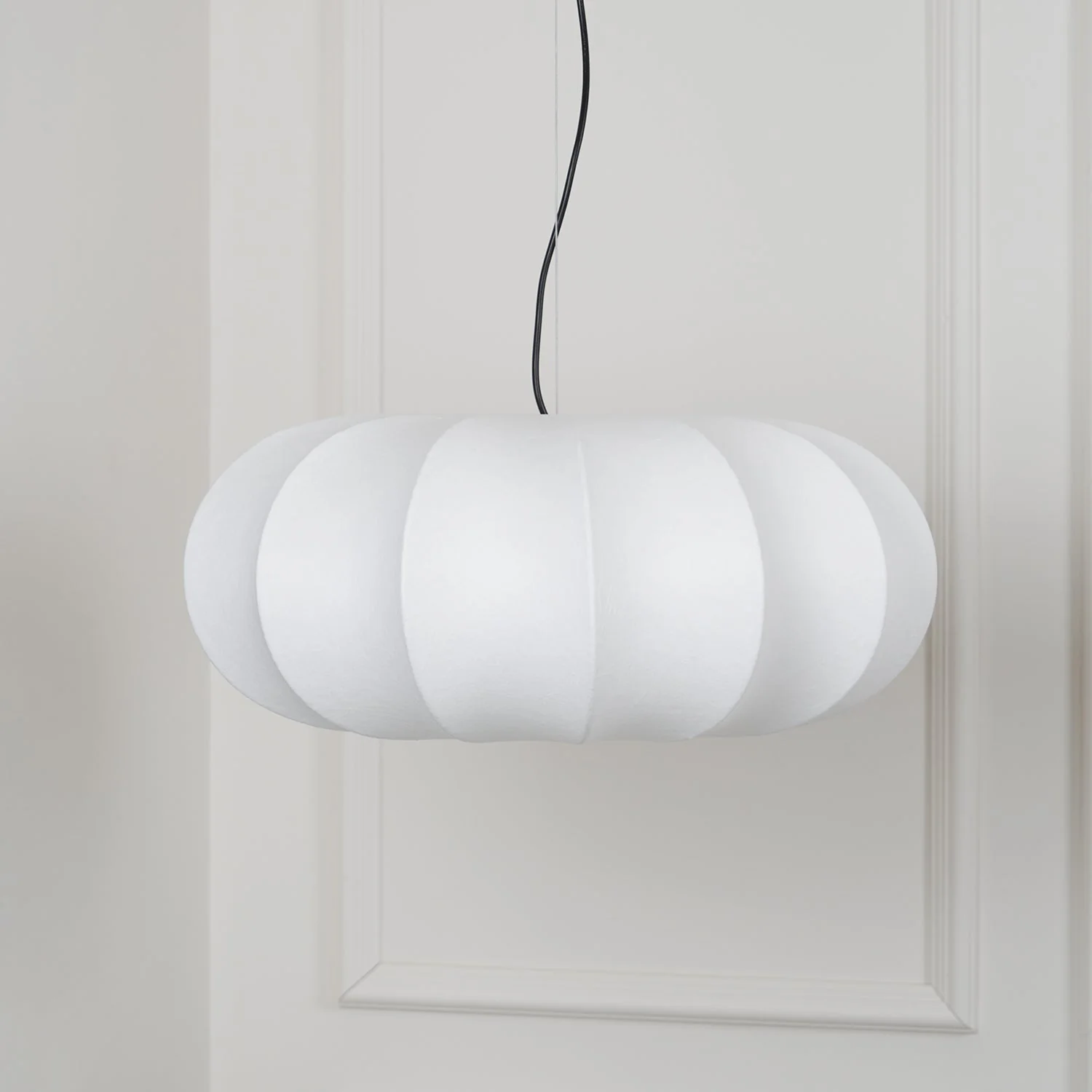 Vioren Silk Traditional Pendant Lamp - Image 18
