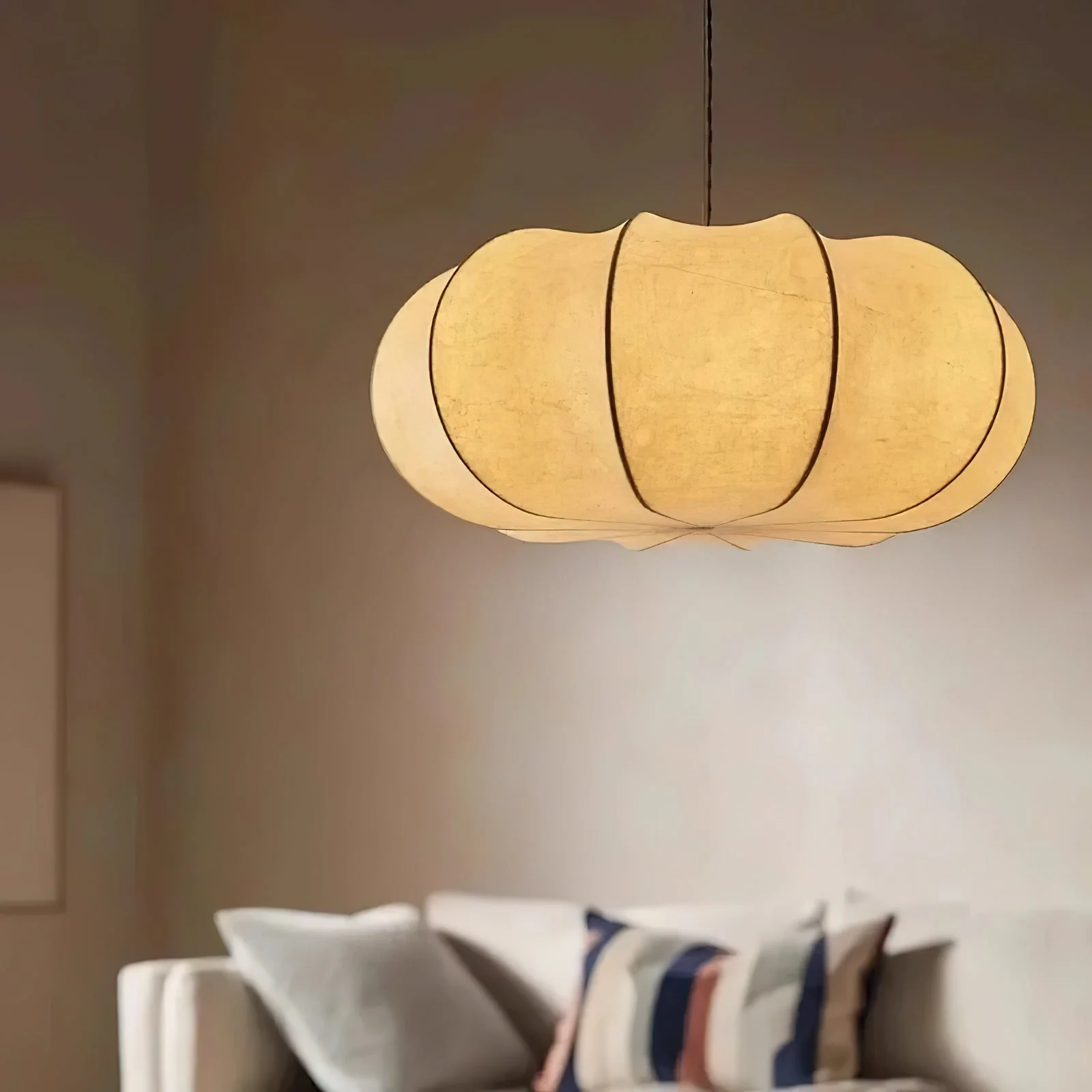 Vioren Silk Traditional Pendant Lamp - Image 3