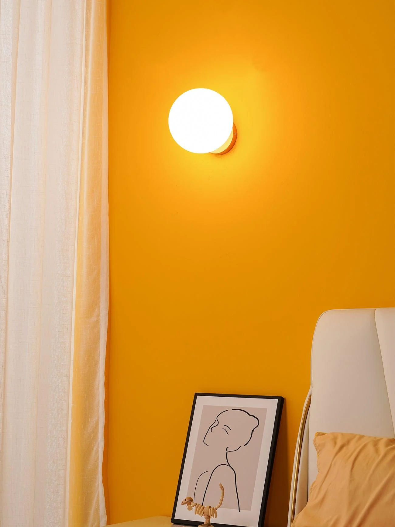 Vivinia Modern Minimalist Wall Lamp - Image 9
