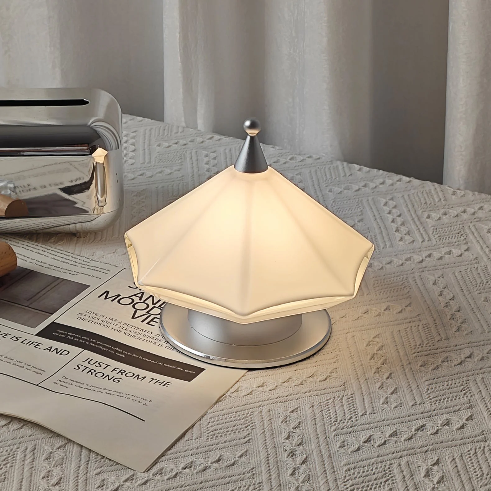 Vondom Modern Glass Table Lamp - Image 2