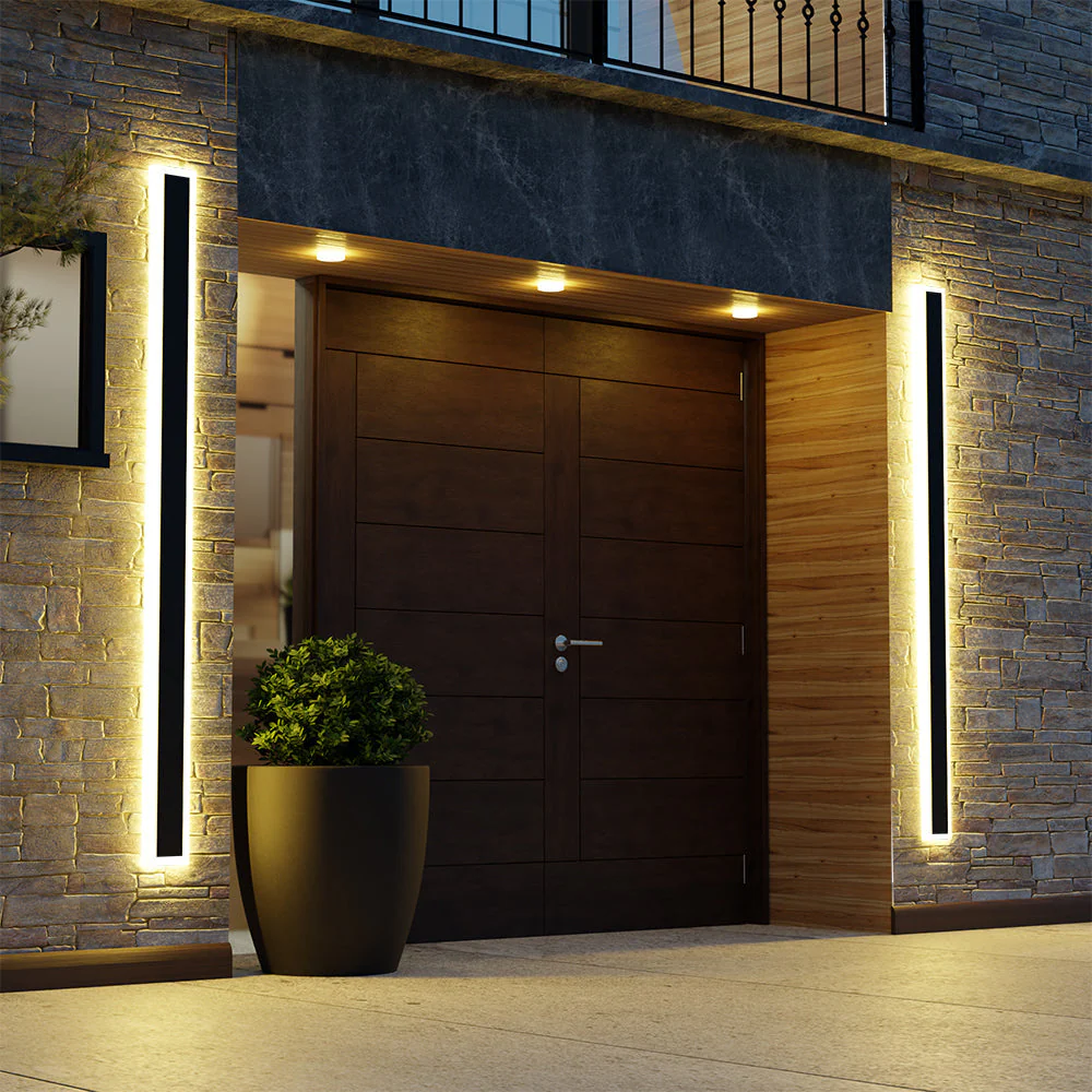 Vynn Linear Outdoor Wall Lamp - Image 2
