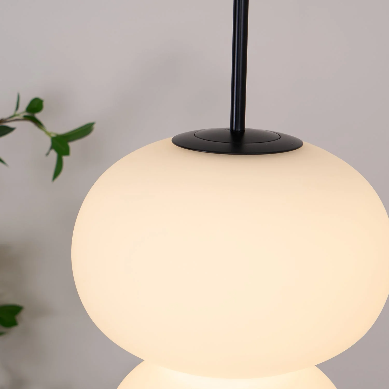 Warren Minimalist Glass Pendant Light - Image 17