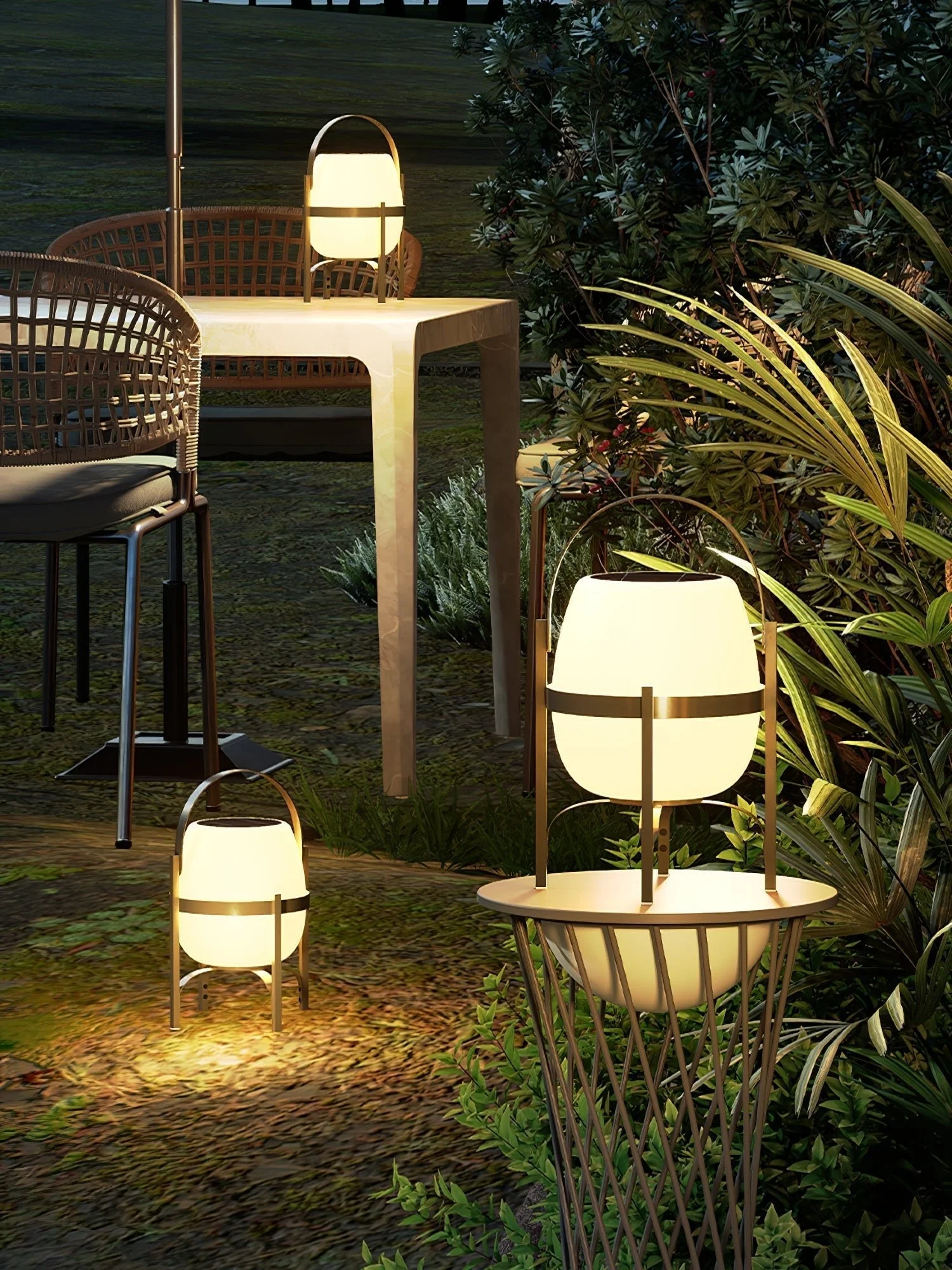 Wayne Minimalist Outdoor Light - Image 6