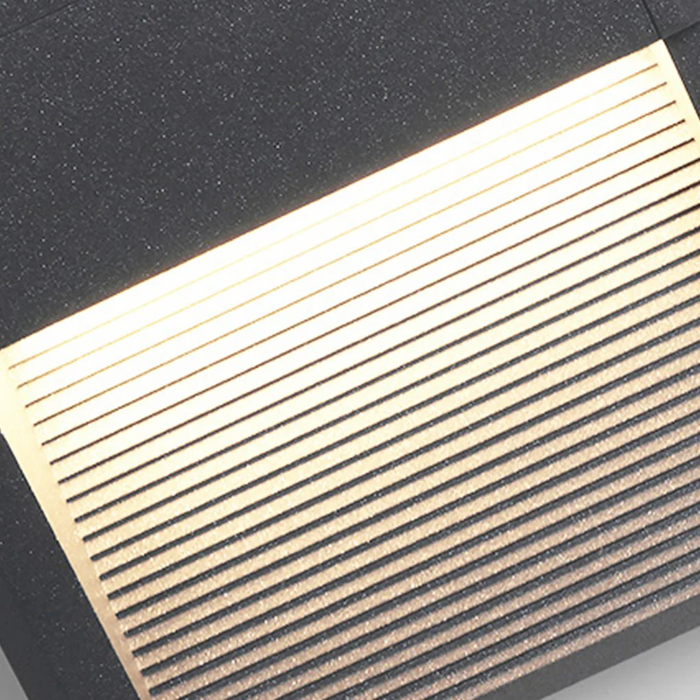 Wyan LED Corner Courtyard Outdoor Step Lights - Image 5