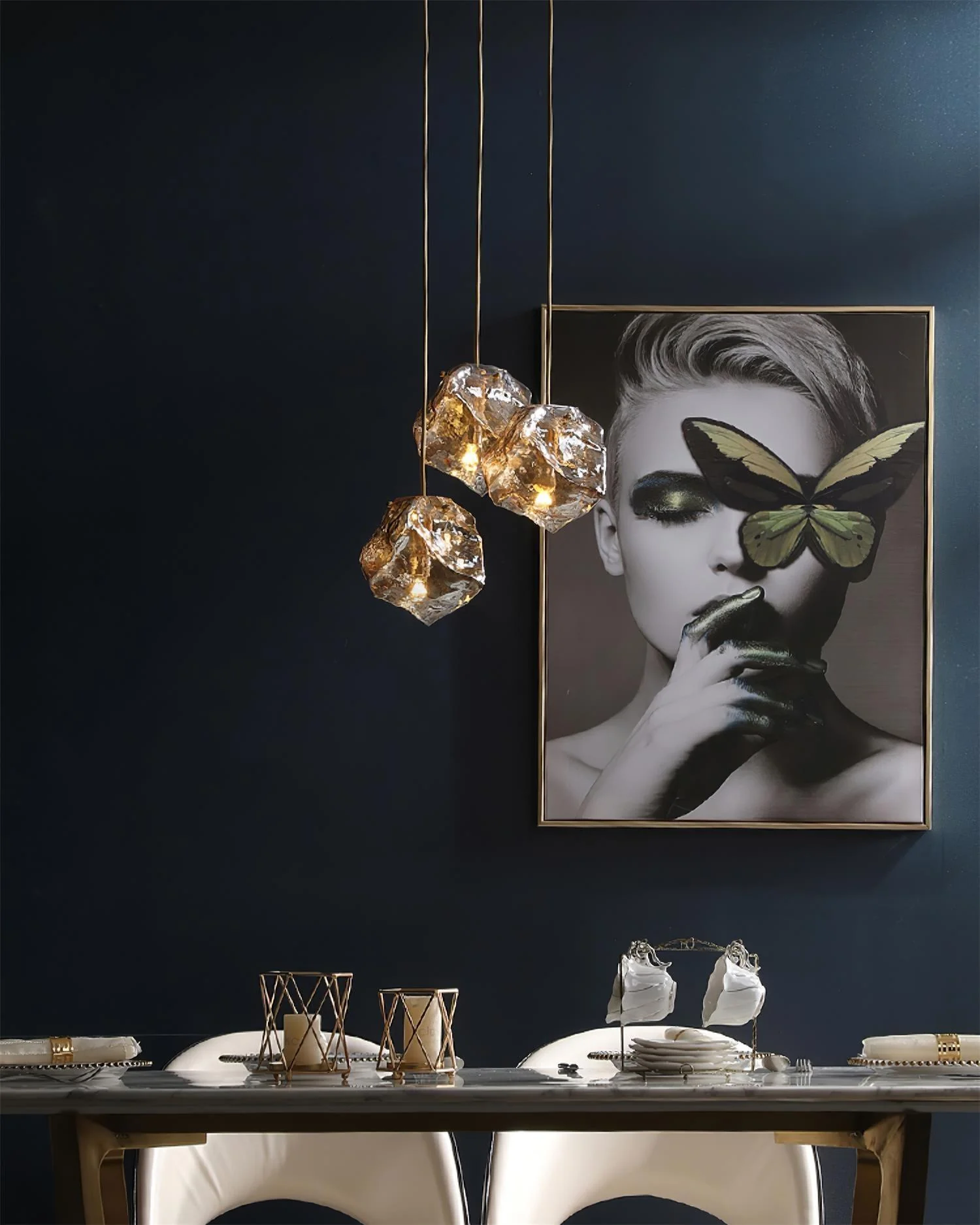 Zionis Brass Luxurious Pendant Lamp - Image 9